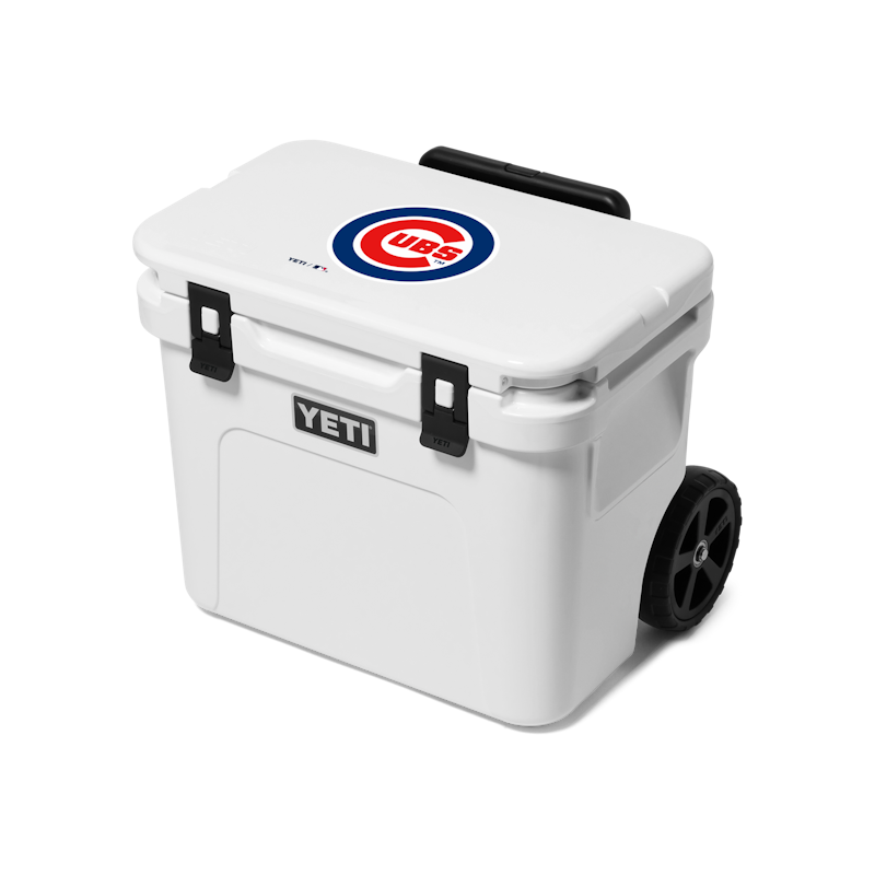 Chicago Cubs Roadie® 32 Hard Cooler White