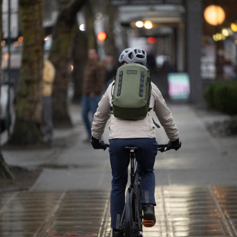 Cayo™ 25L All-Weather Backpack Grasshopper
