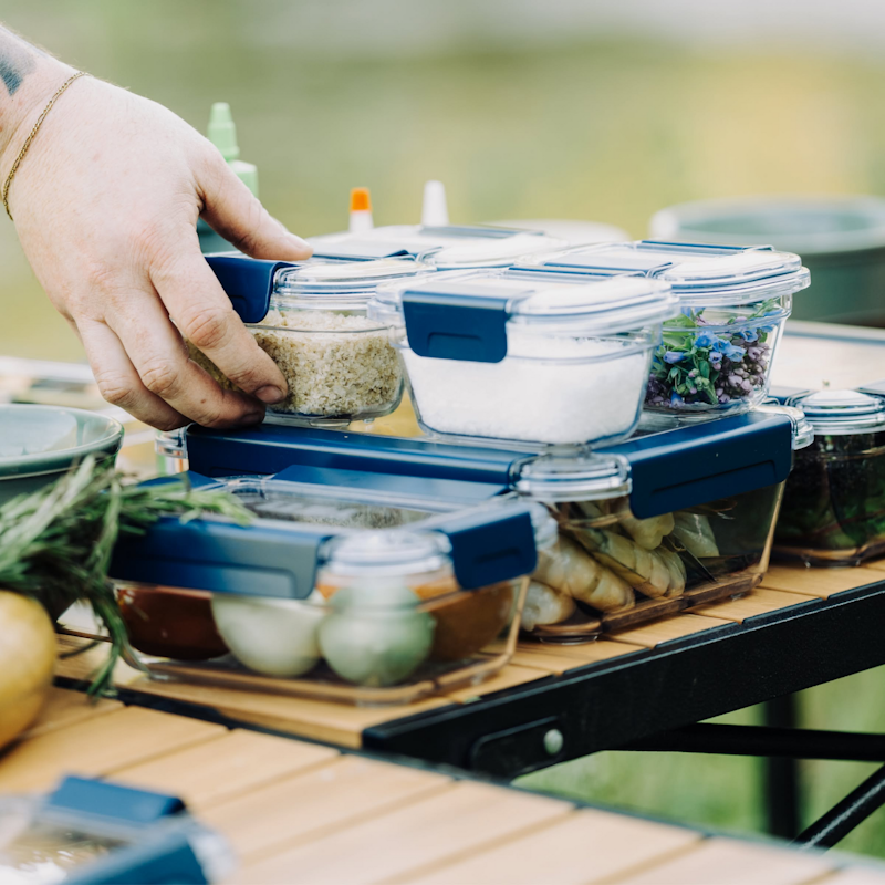 YETI® Medium Plastic Food Storage Seafoam